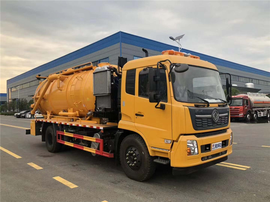 國(guó)六天錦清洗吸污車(chē)