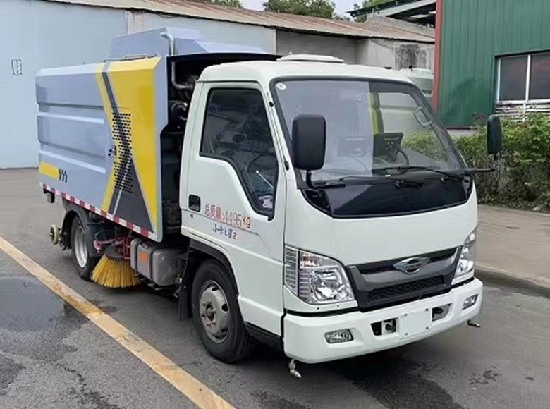 藍(lán)牌C證可開的國六洗掃車多少錢？