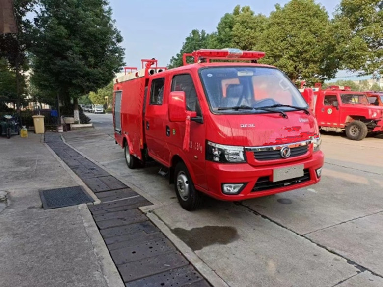 小型2噸水罐消防車推薦